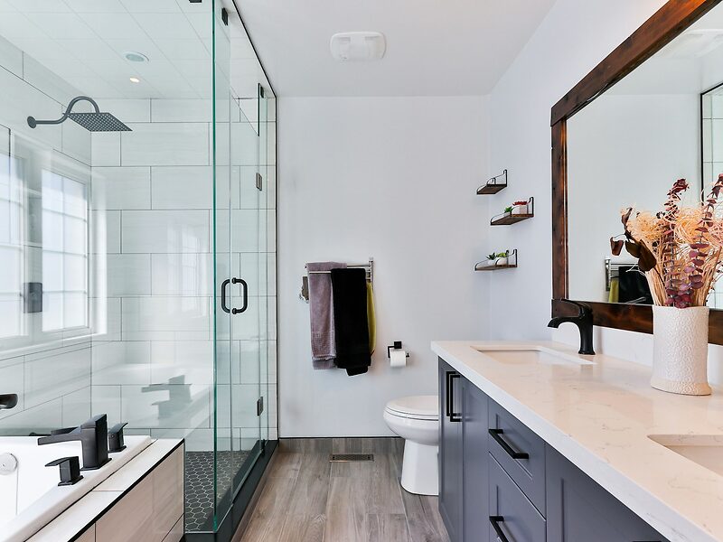 Spotless modern bathroom